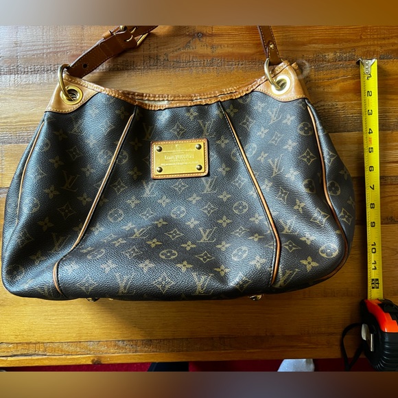 Authentic Louis Vuitton Galliera Handbag - Picture 10 of 11